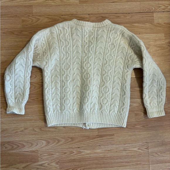 100% wool button down vintage sweater - Picture 6 of 9